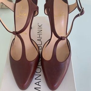 Beautiful T strap burgundy Christian Louboutin - size 40